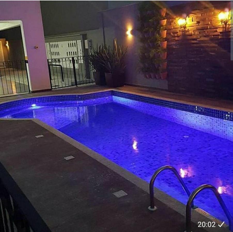 Var-101A Dpto Amplio En Condominio Cerrado Con Piscina Bombinhas Extérieur photo
